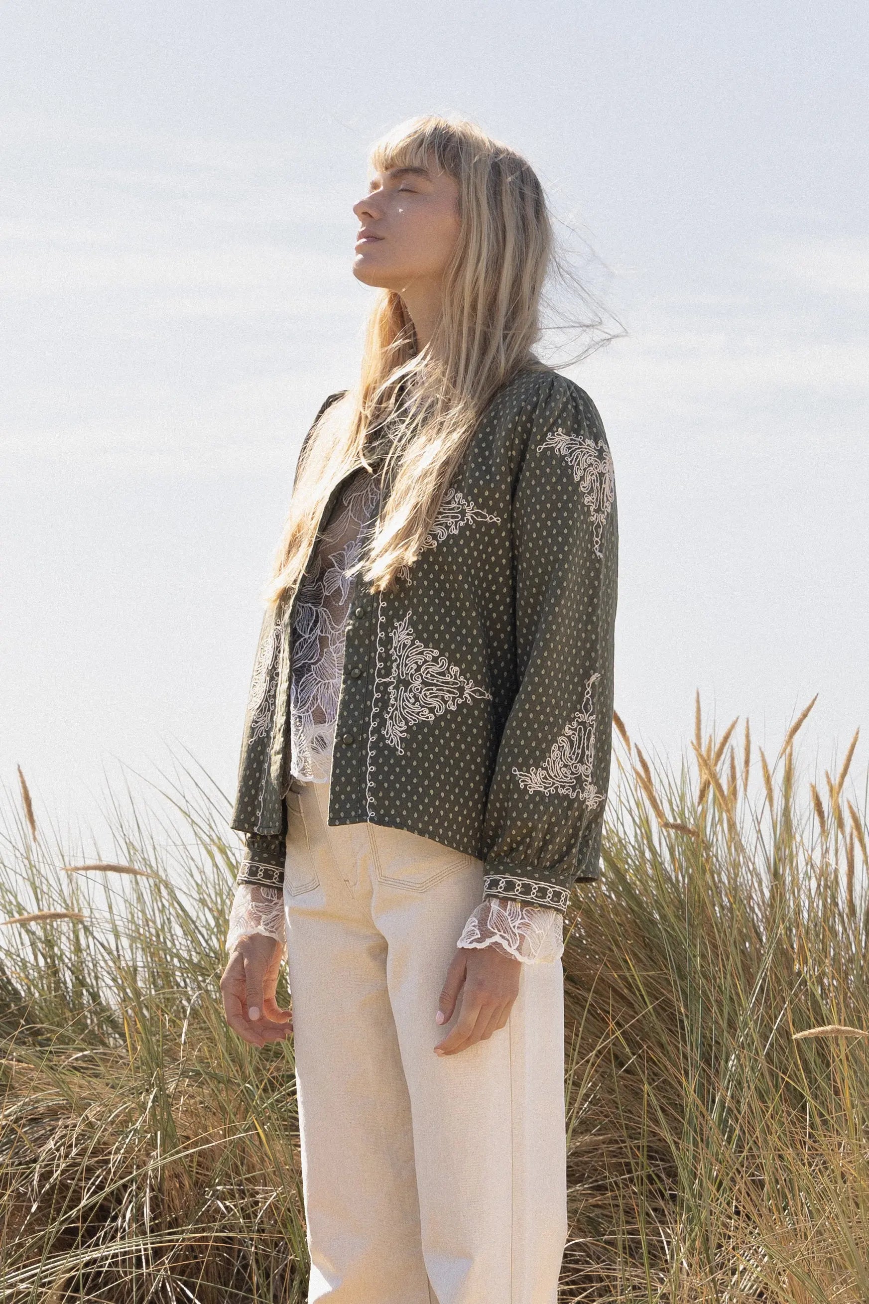 GILET BRODÉ LINA Not specified