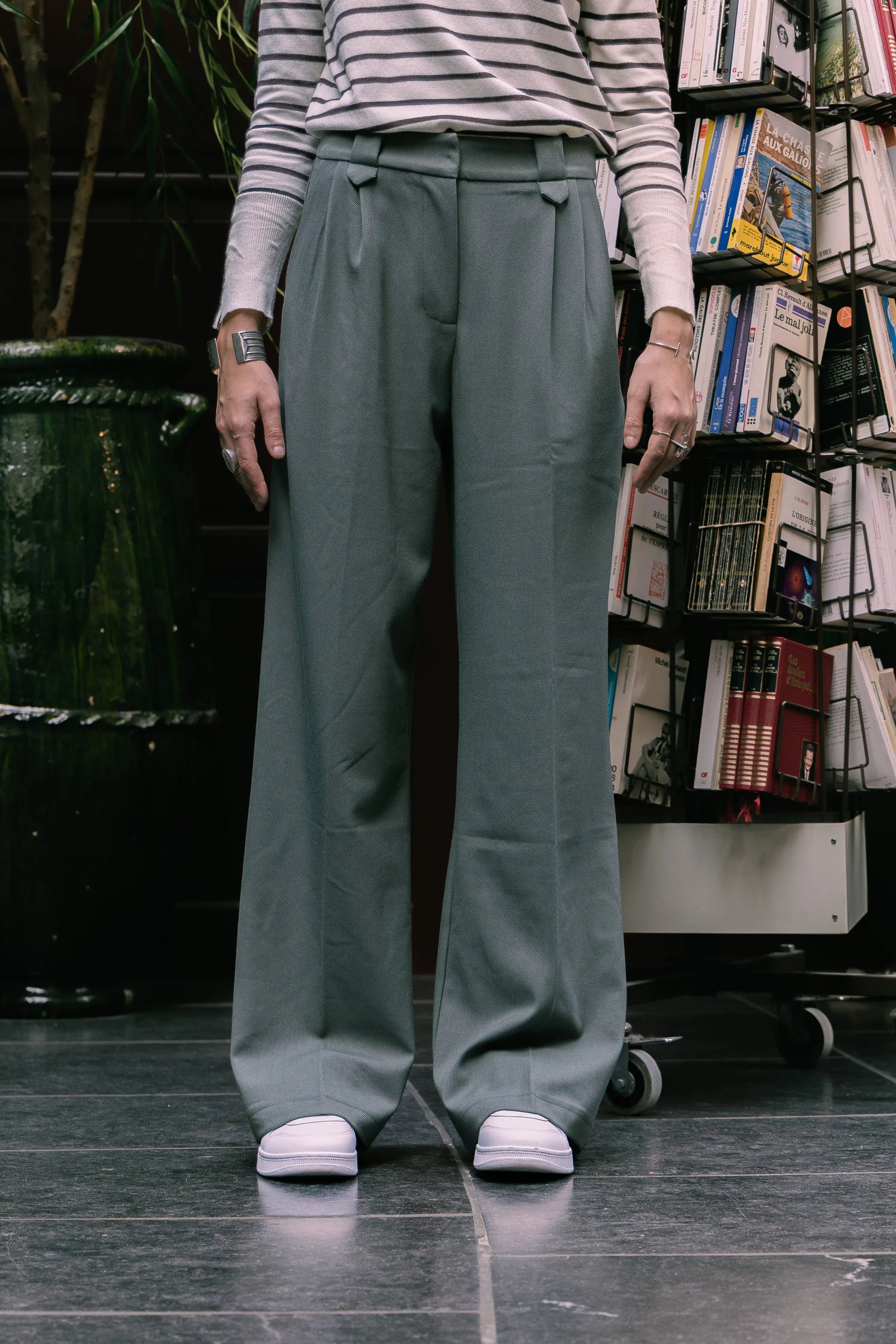 PANTALON LARGE ÉLÉGANT NORA Not specified