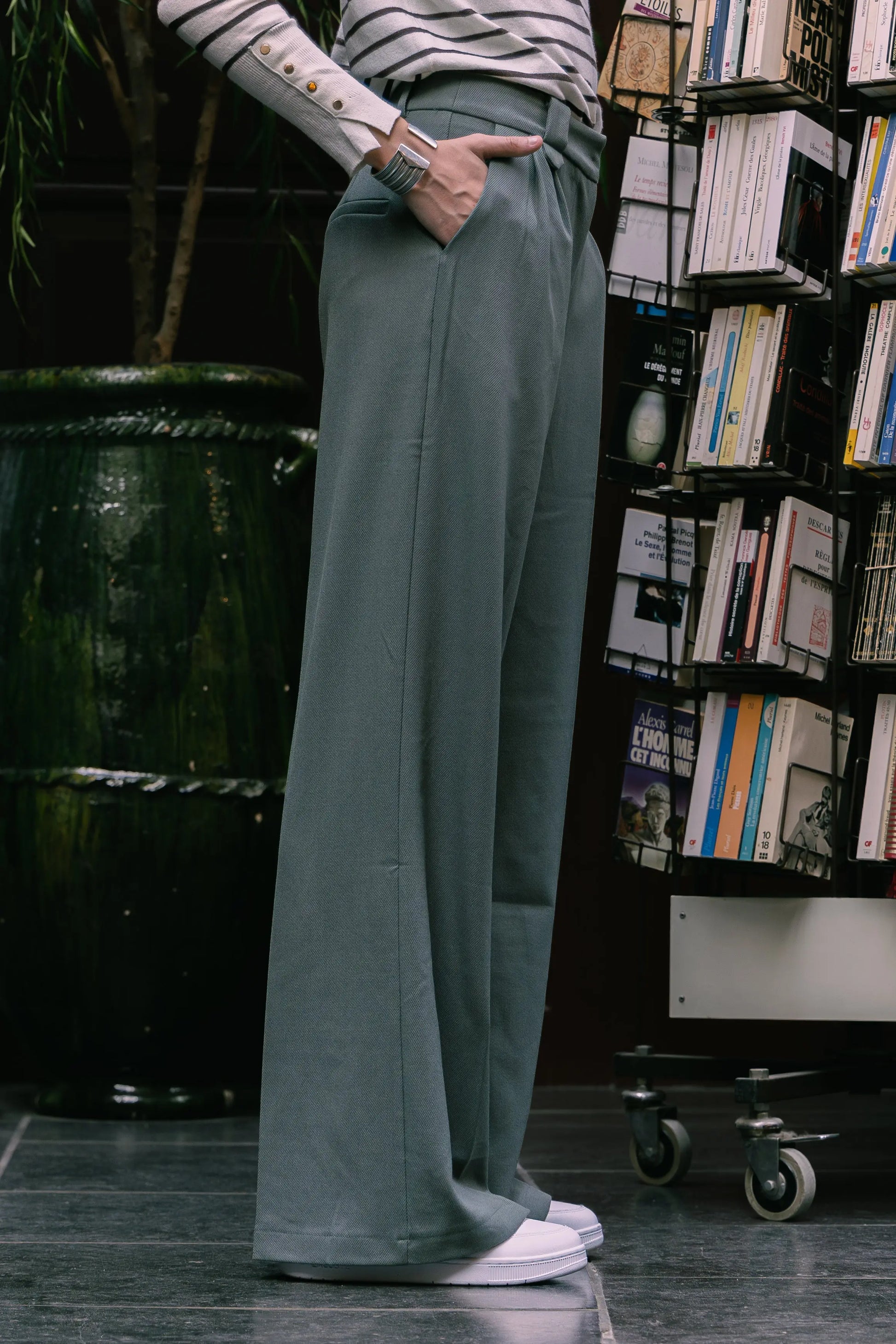 PANTALON LARGE ÉLÉGANT NORA Not specified