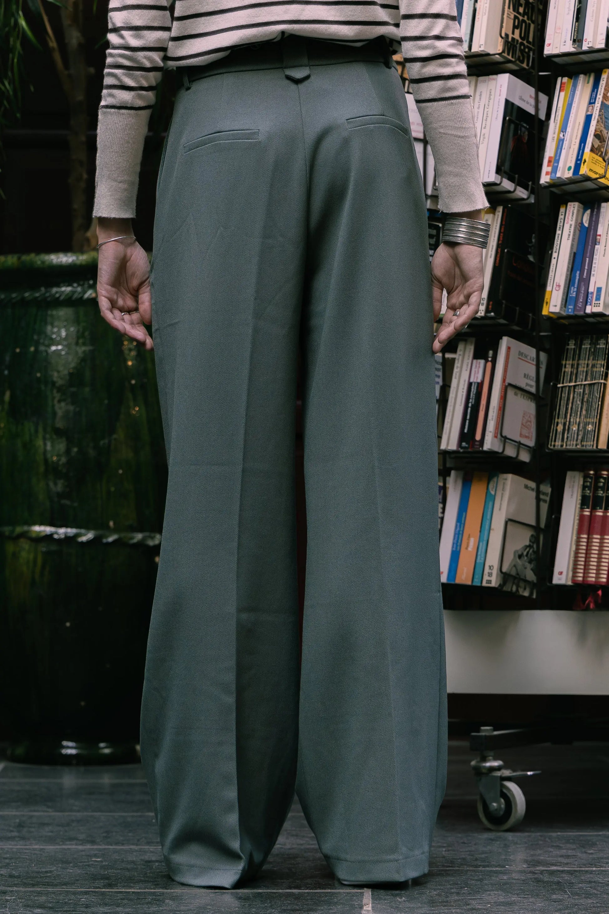 PANTALON LARGE ÉLÉGANT NORA Not specified