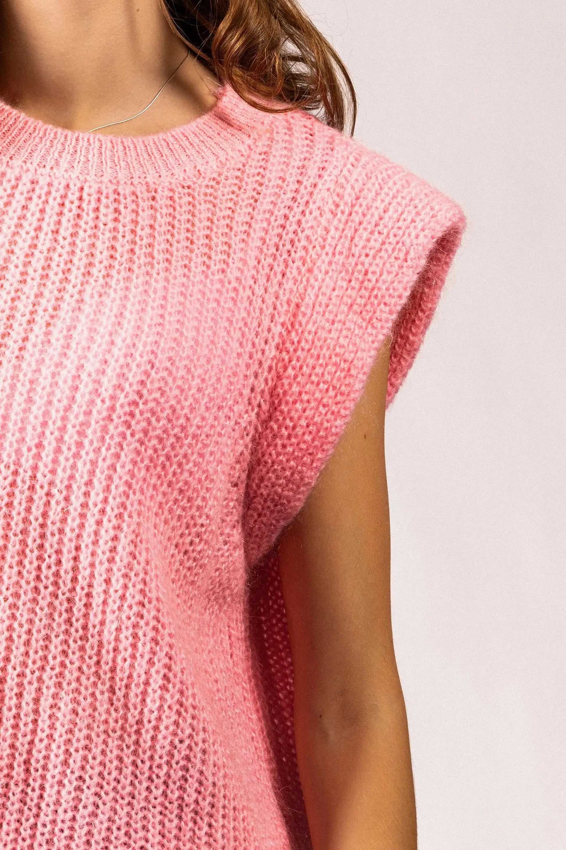 PULL DARIO Rue de Garennes