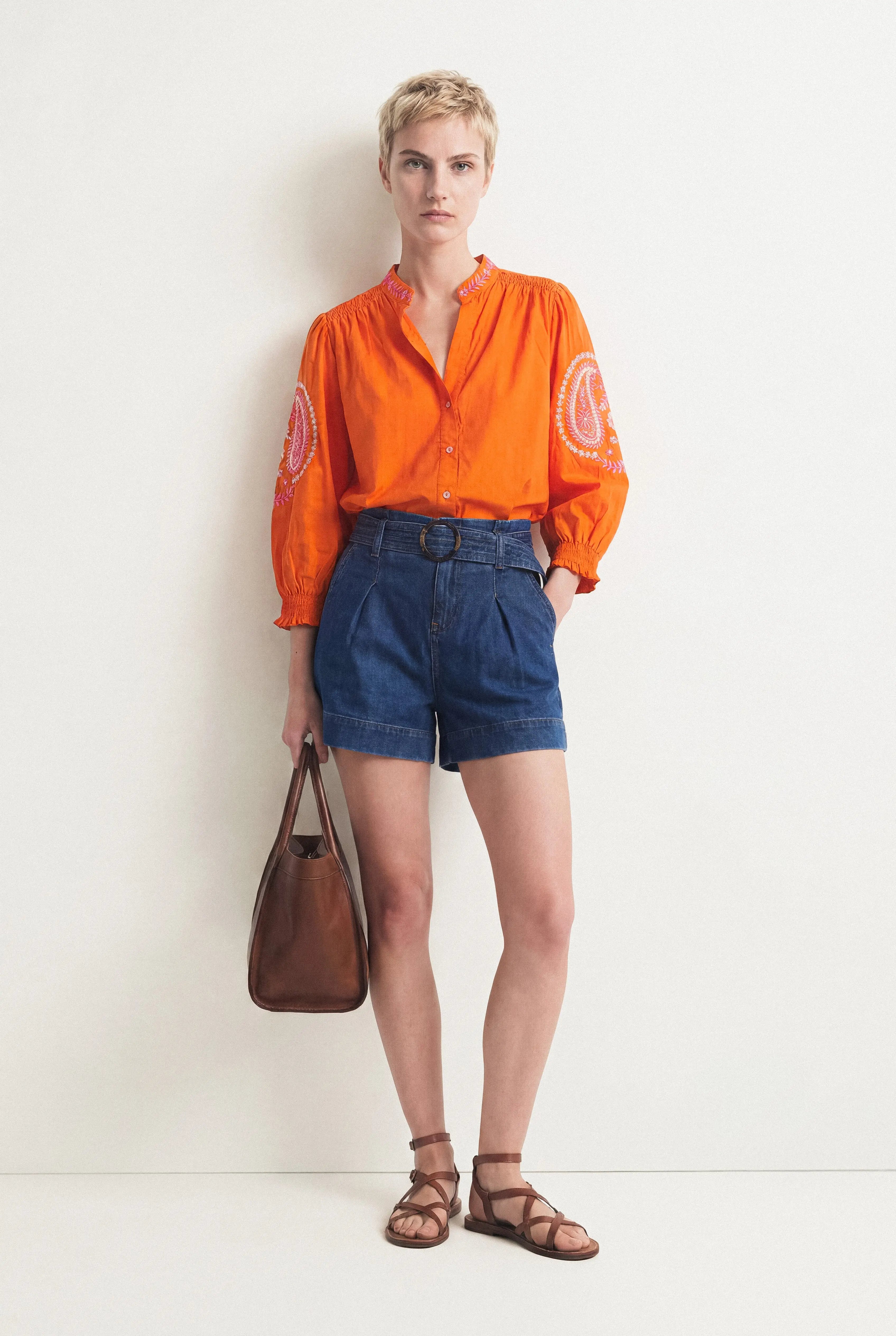 BLOUSE BRODÉE EN COTON ISALINE