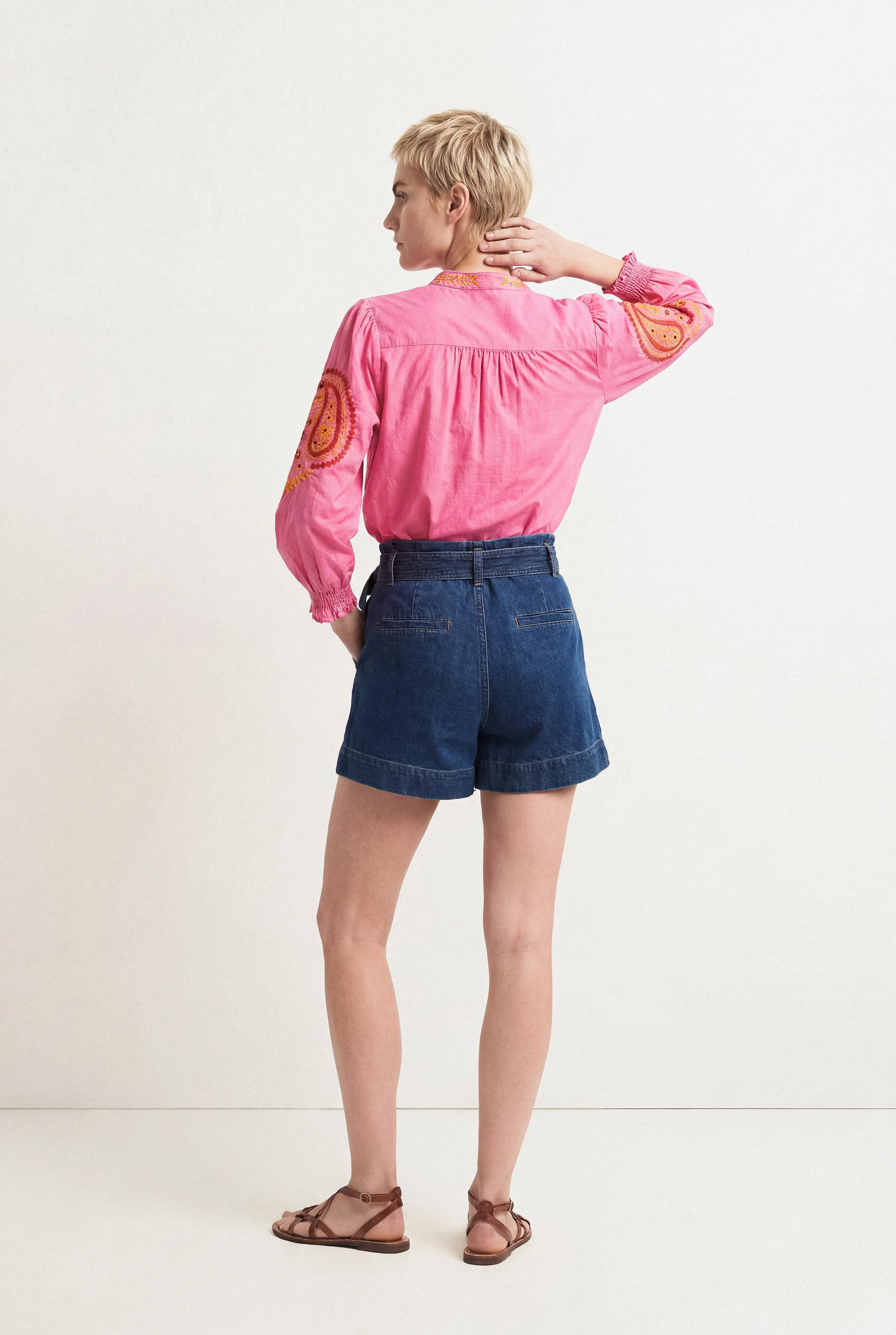 BLOUSE BRODÉE EN COTON ISALINE