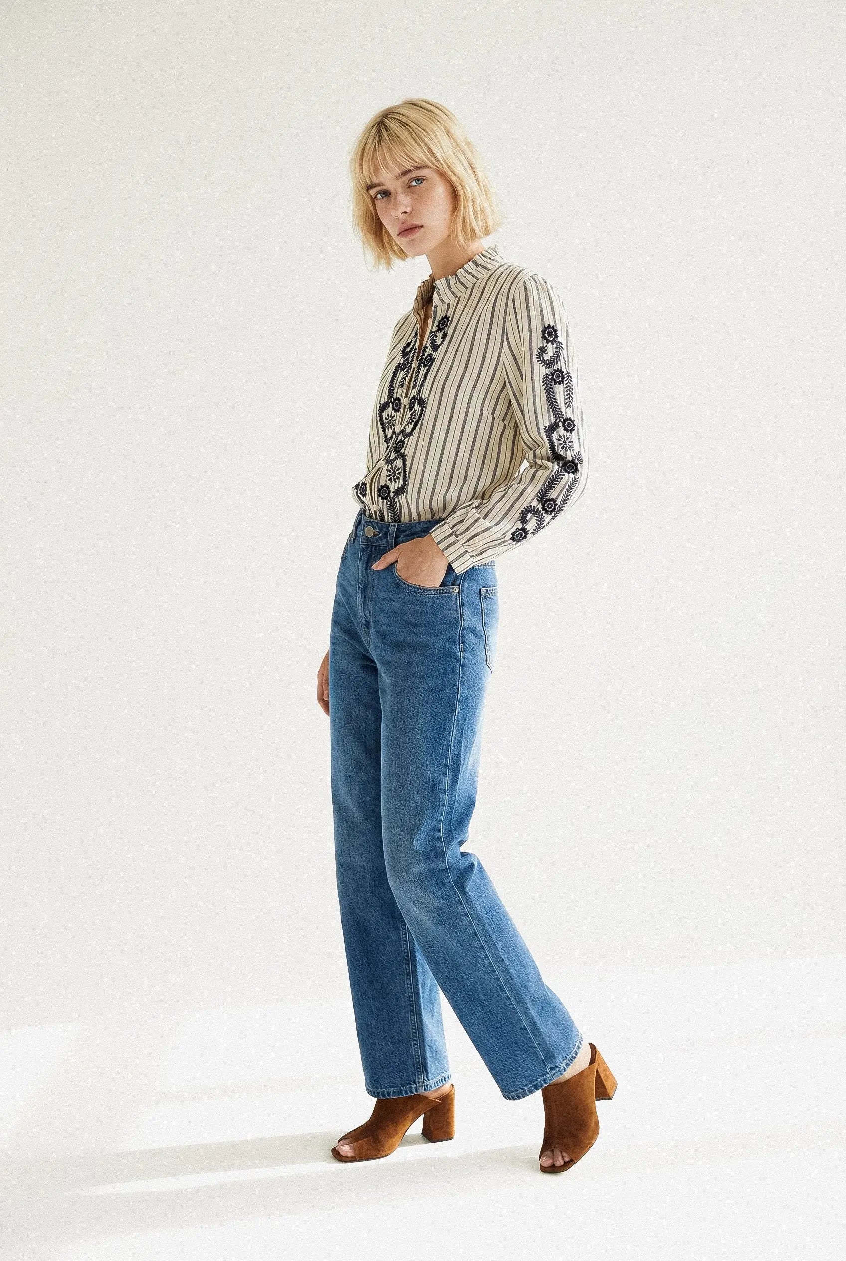 BLOUSE BRODÉE NINA Not specified