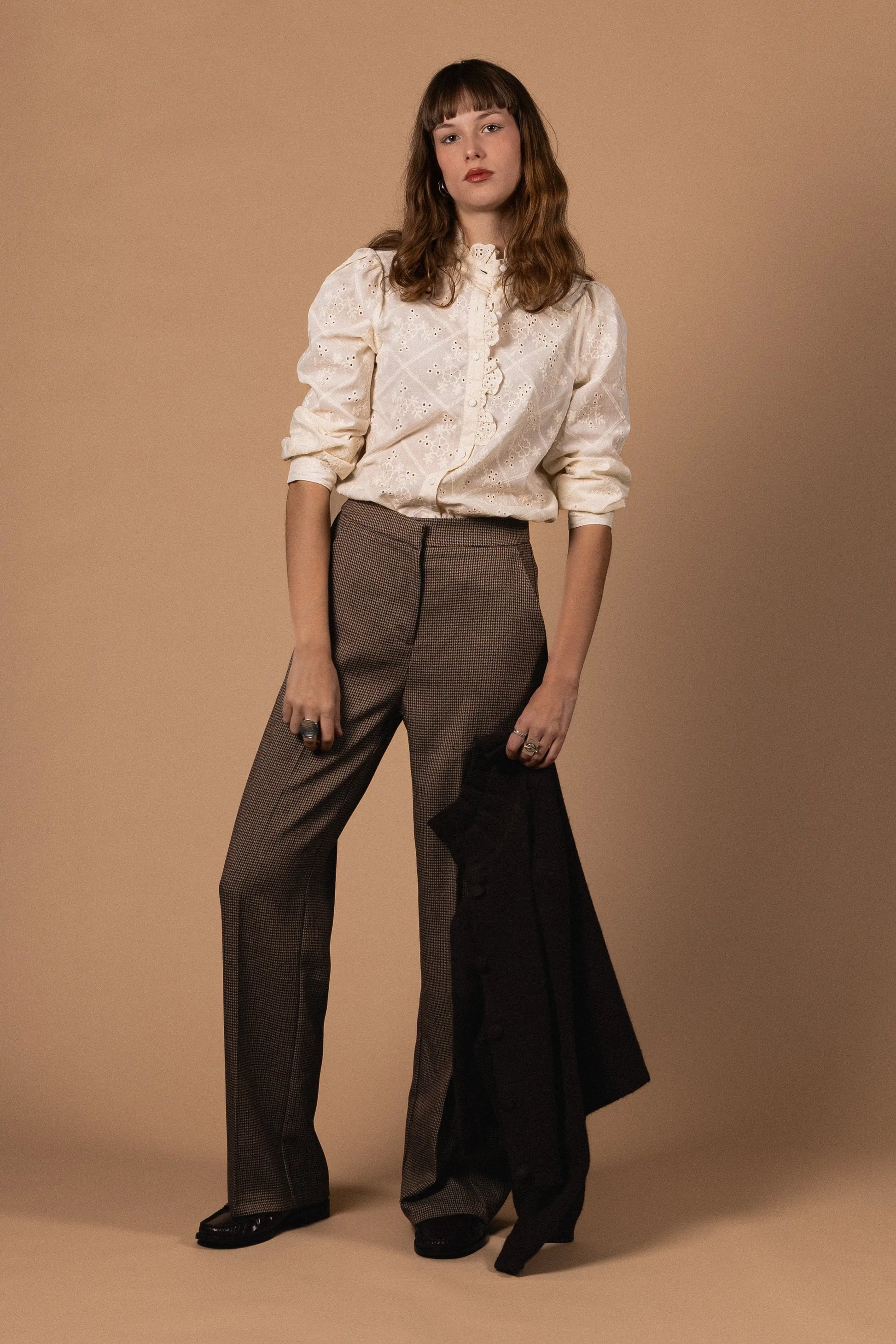 BLOUSE COTON BRODÉE COL MONTANT Not specified