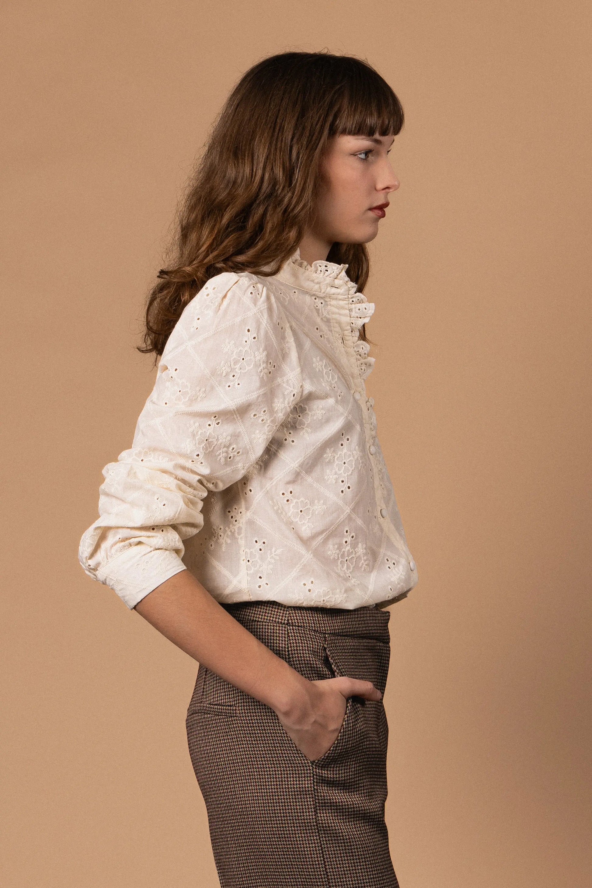 BLOUSE COTON BRODÉE COL MONTANT Not specified