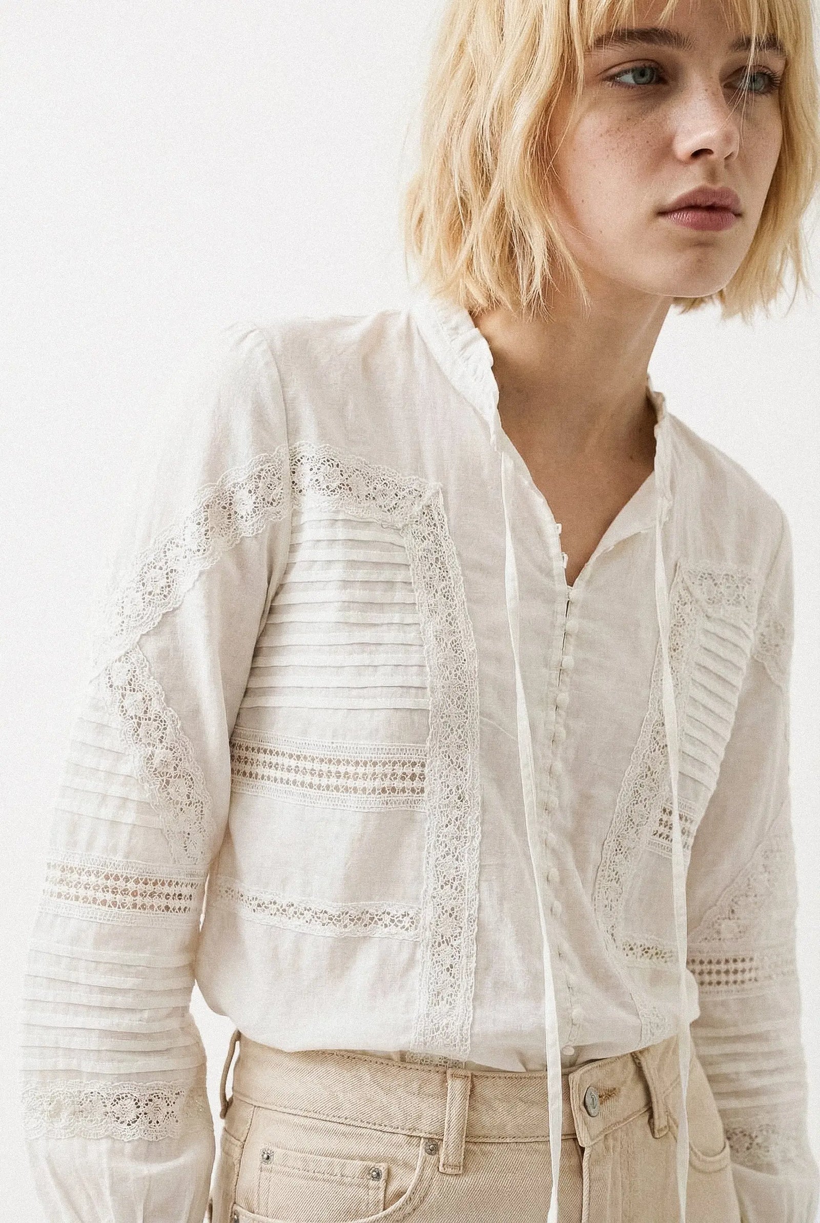 BLOUSE DENTELLE ALMA Not specified