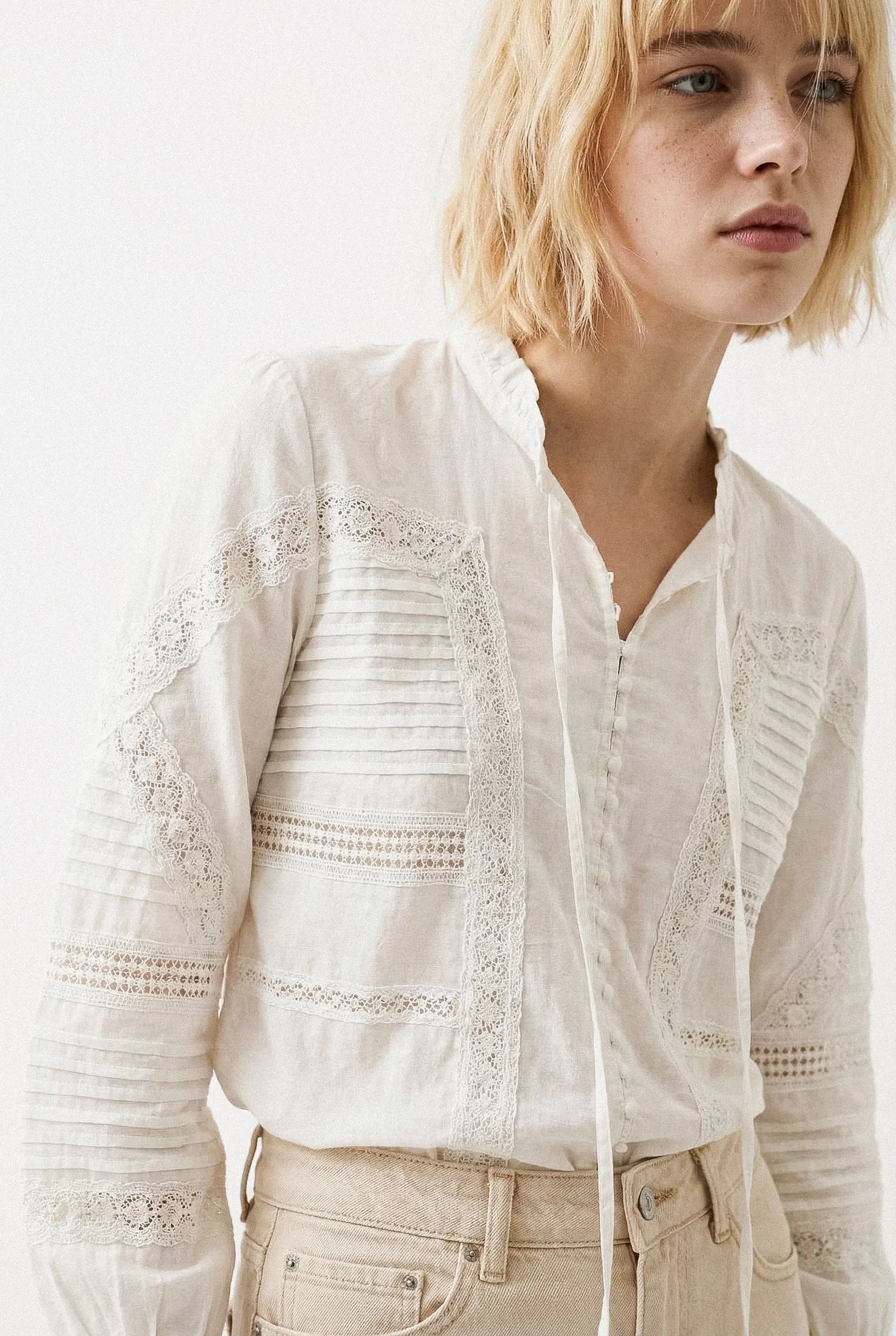 BLOUSE DENTELLE ALMA Not specified