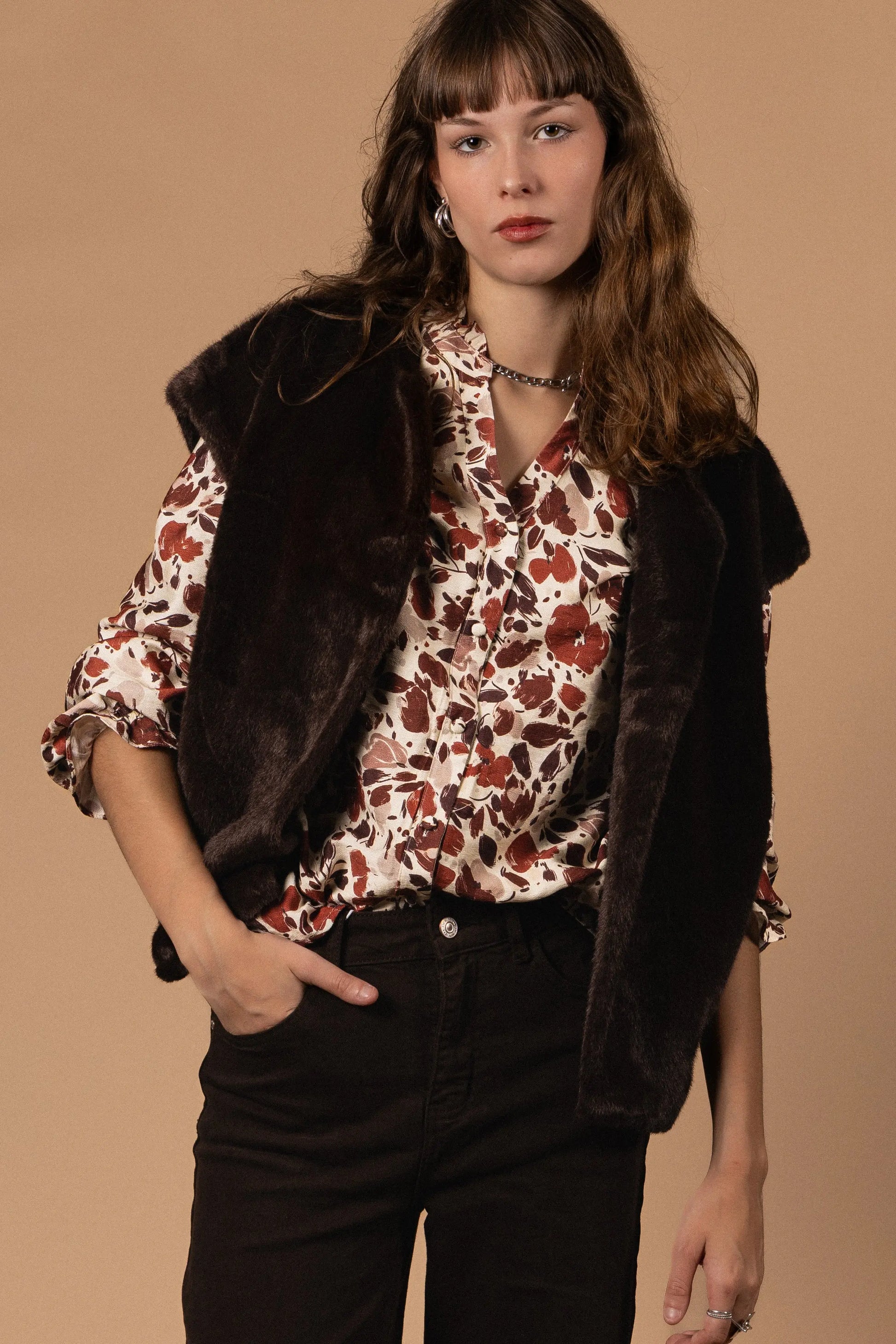 FOURRURE SANS MANCHES Not specified