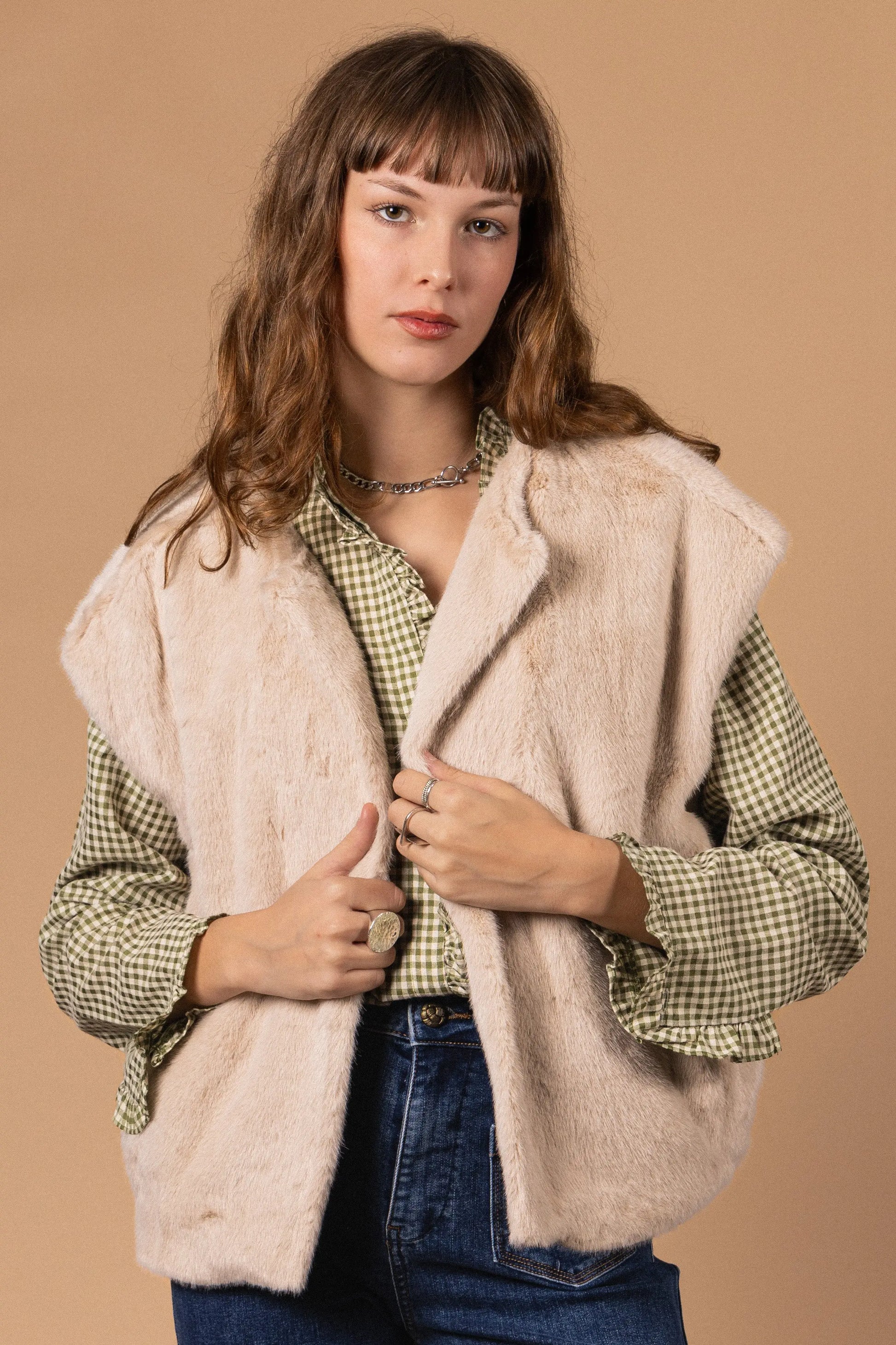 FOURRURE SANS MANCHES Not specified