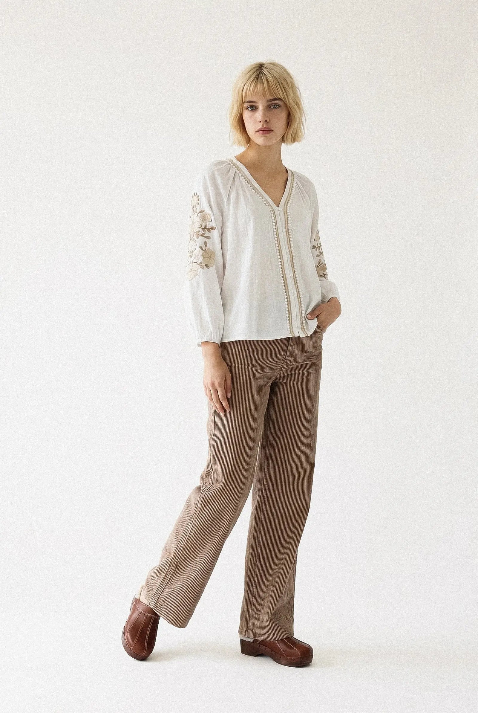 JEAN RAYURES ALMA Not specified