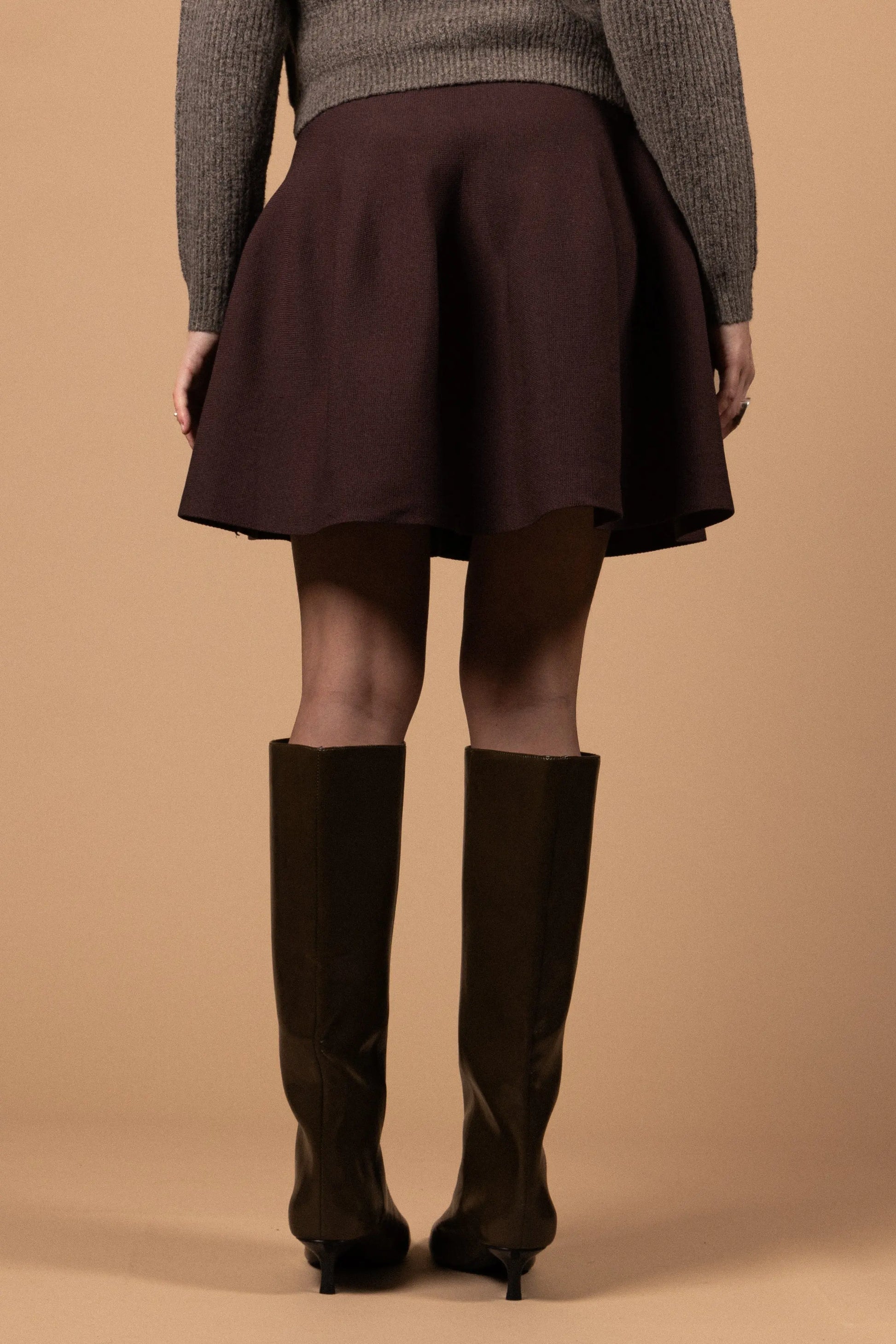 JUPE COURTE ÉVASÉE Not specified