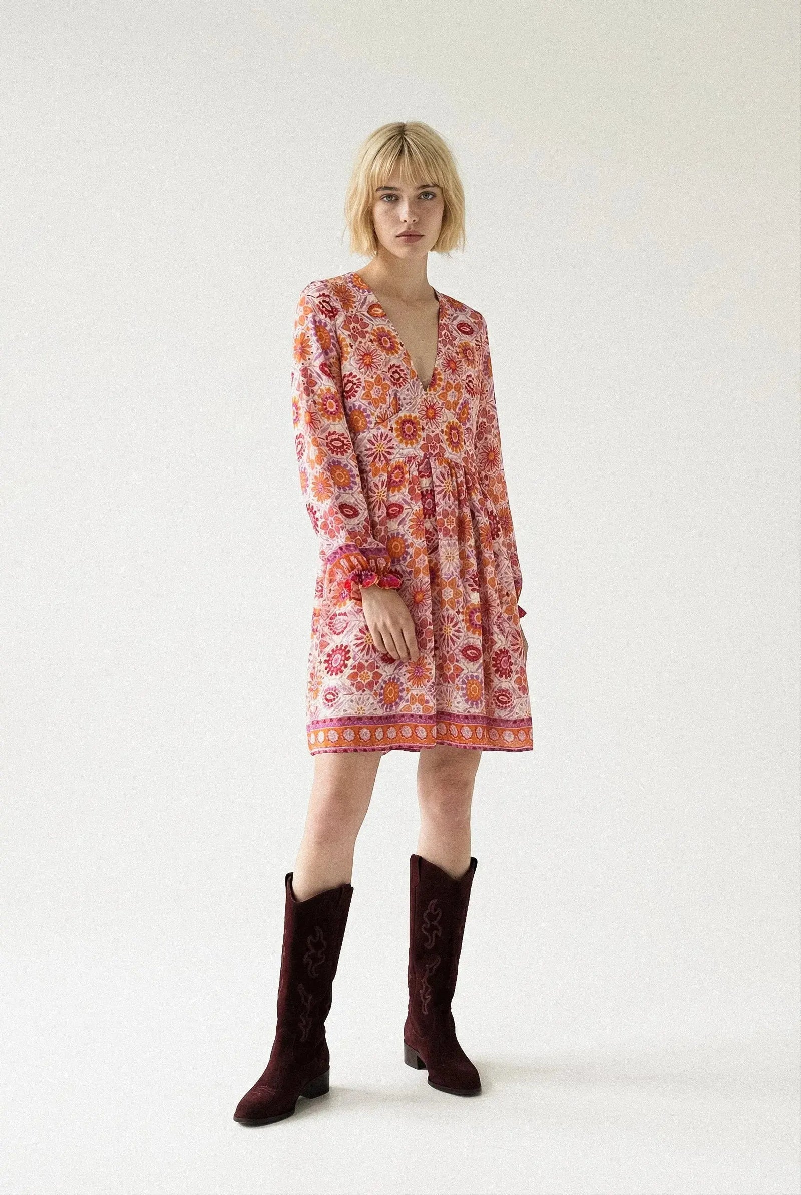 ROBE IMPRIMÉE COURTE ROMANE Not specified