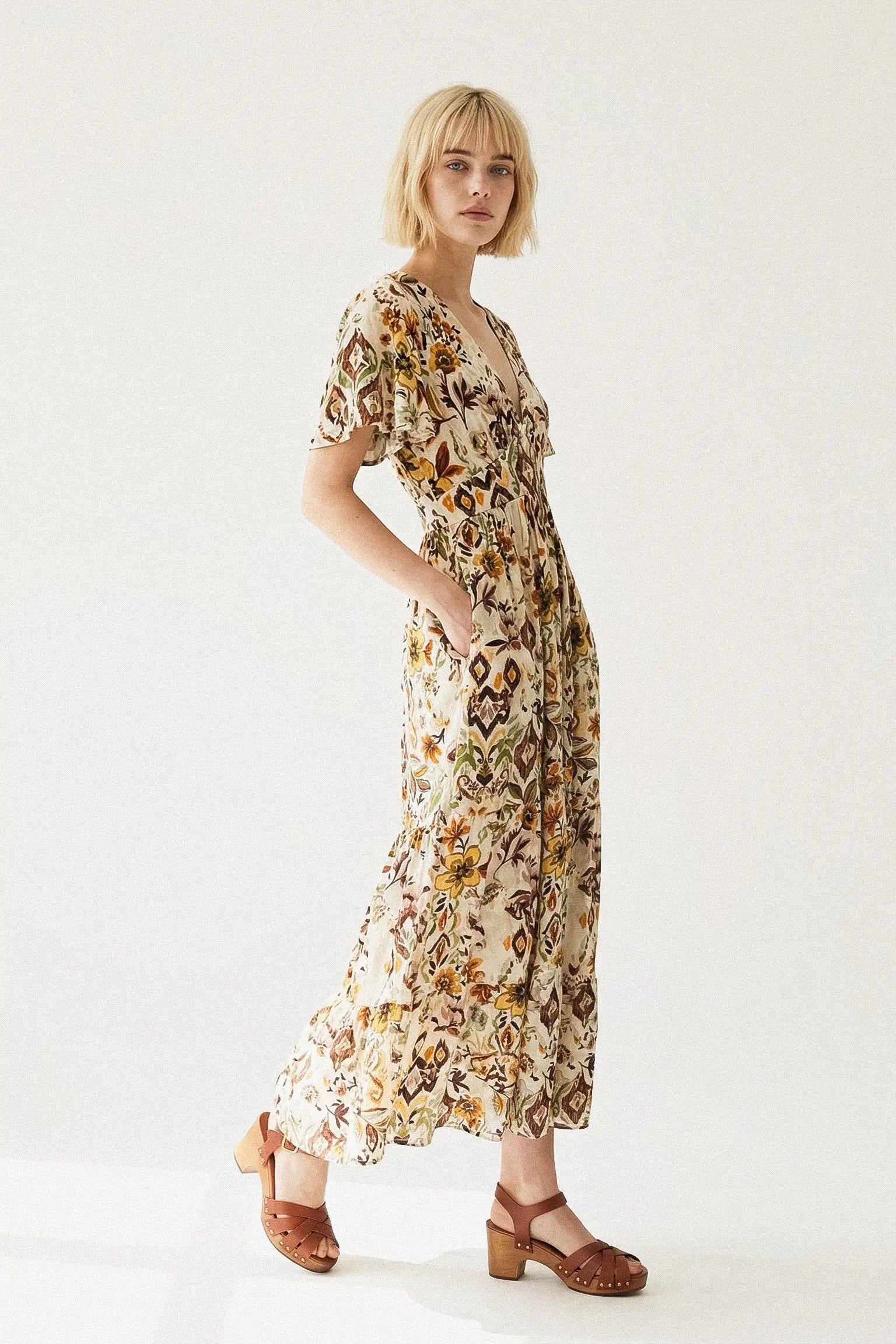 ROBE ISARA Not specified