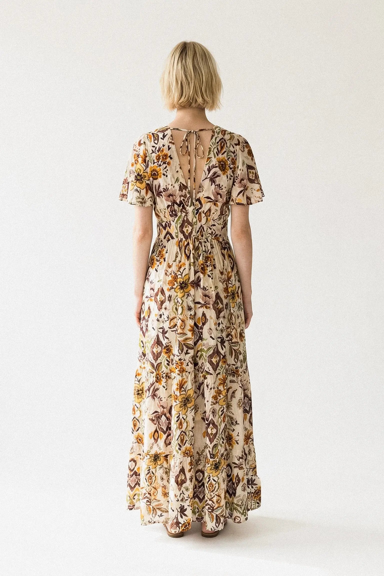 ROBE ISARA Not specified