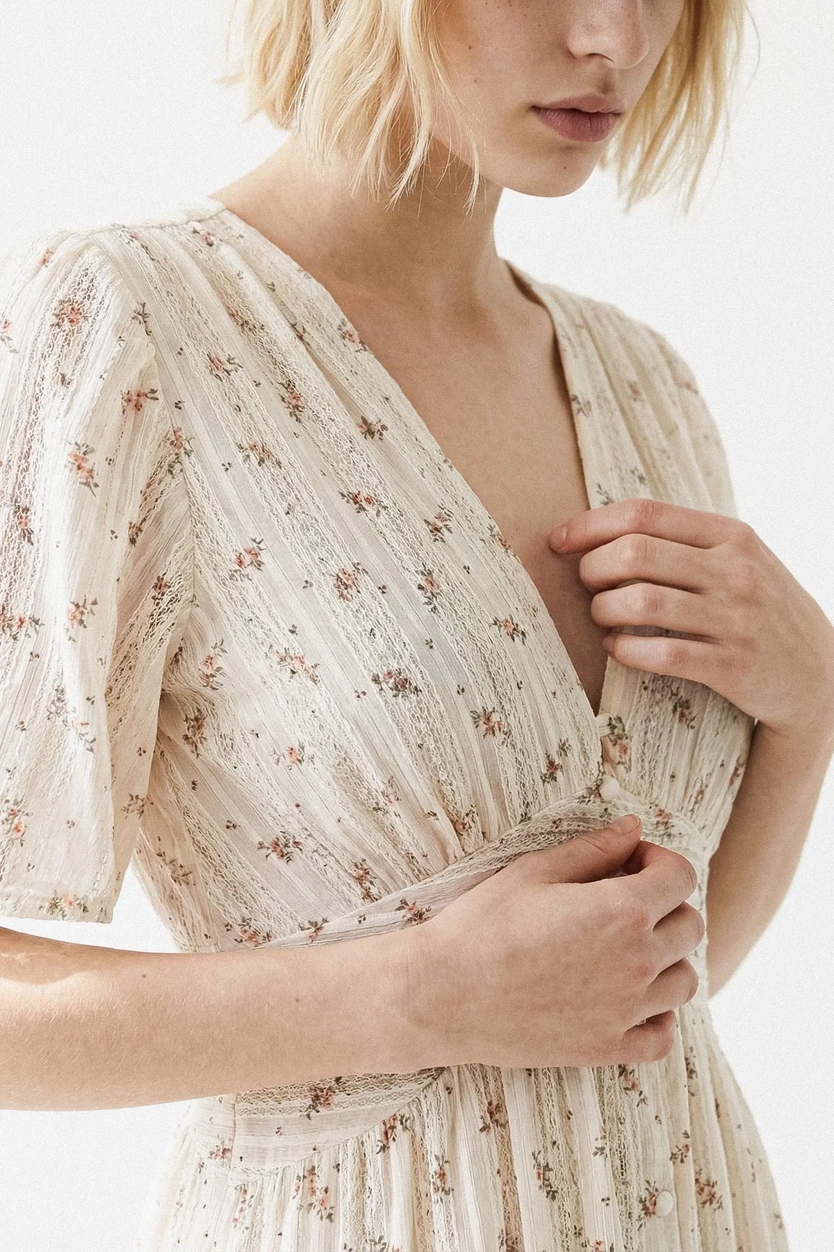 ROBE SOREA Not specified