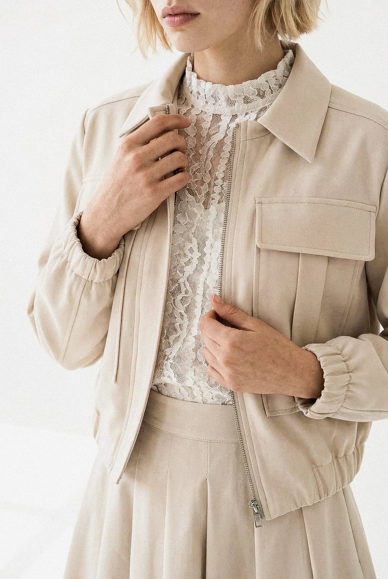 VESTE COURTE LOU Not specified